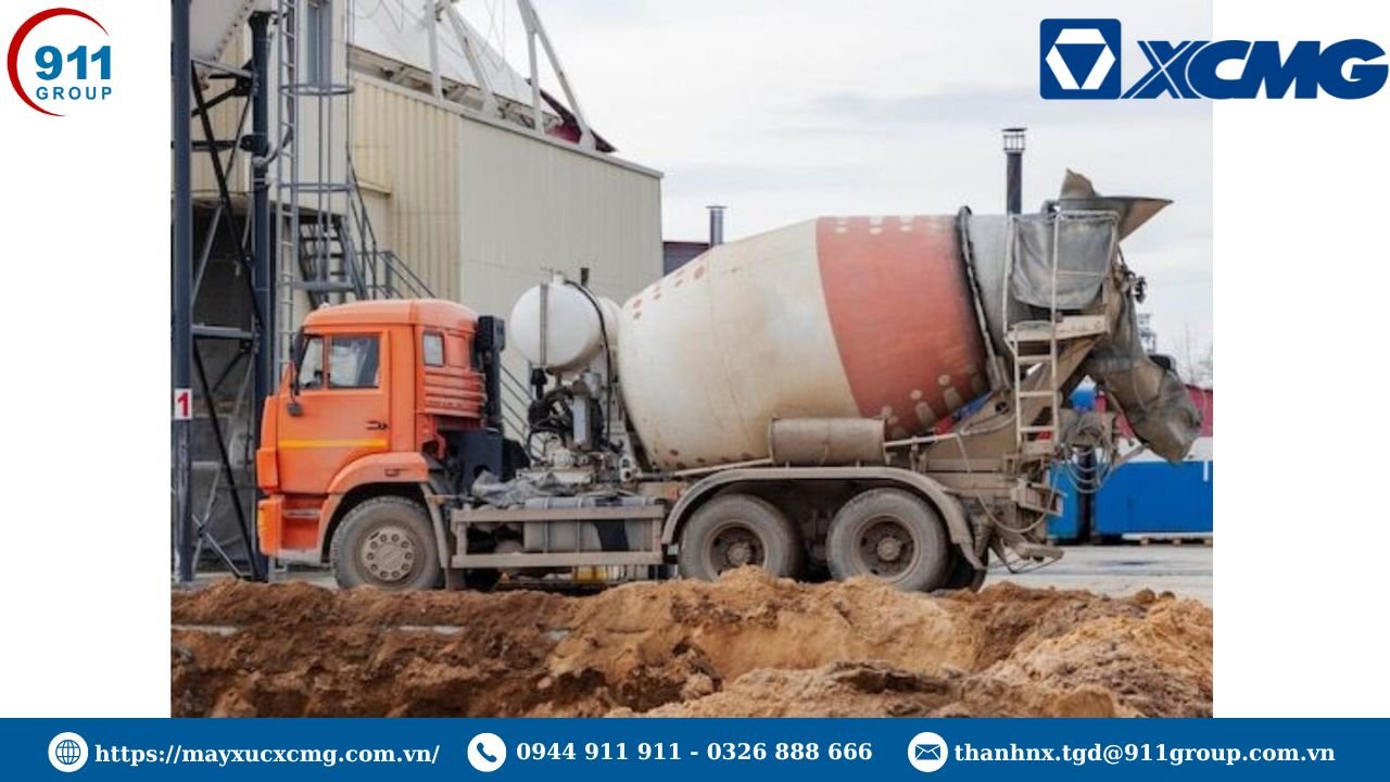 Xe trộn bê tông ngoài công trình