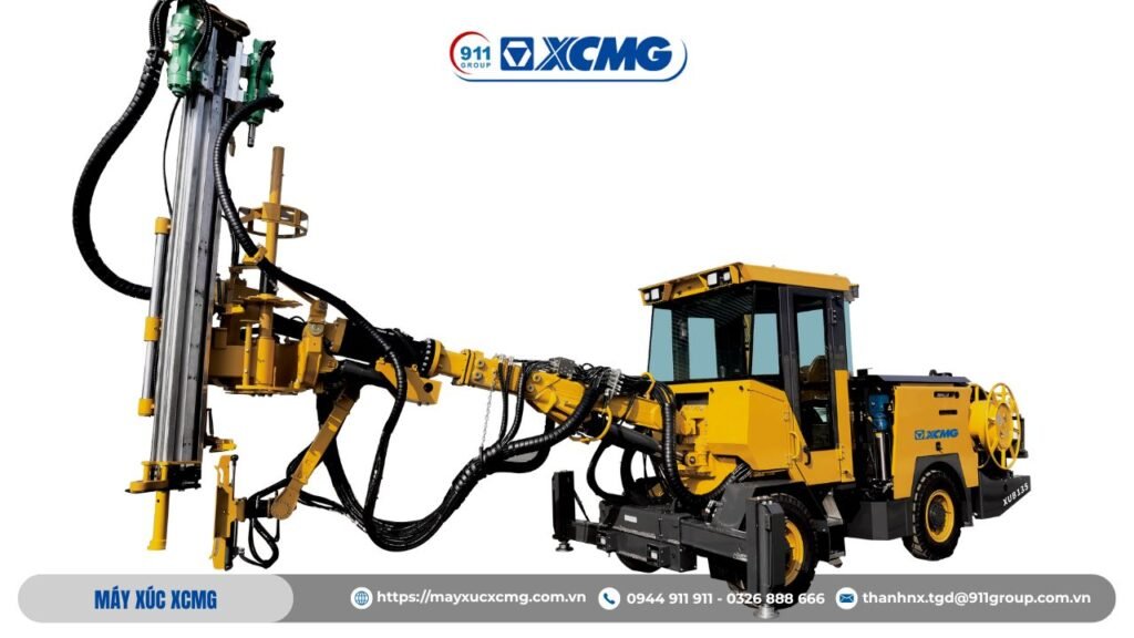 Máy khoan đá đang hoạt động theo từng chu kỳ khoan 